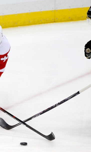 Kessel scores twice, Penguins double up Red Wings 6-3